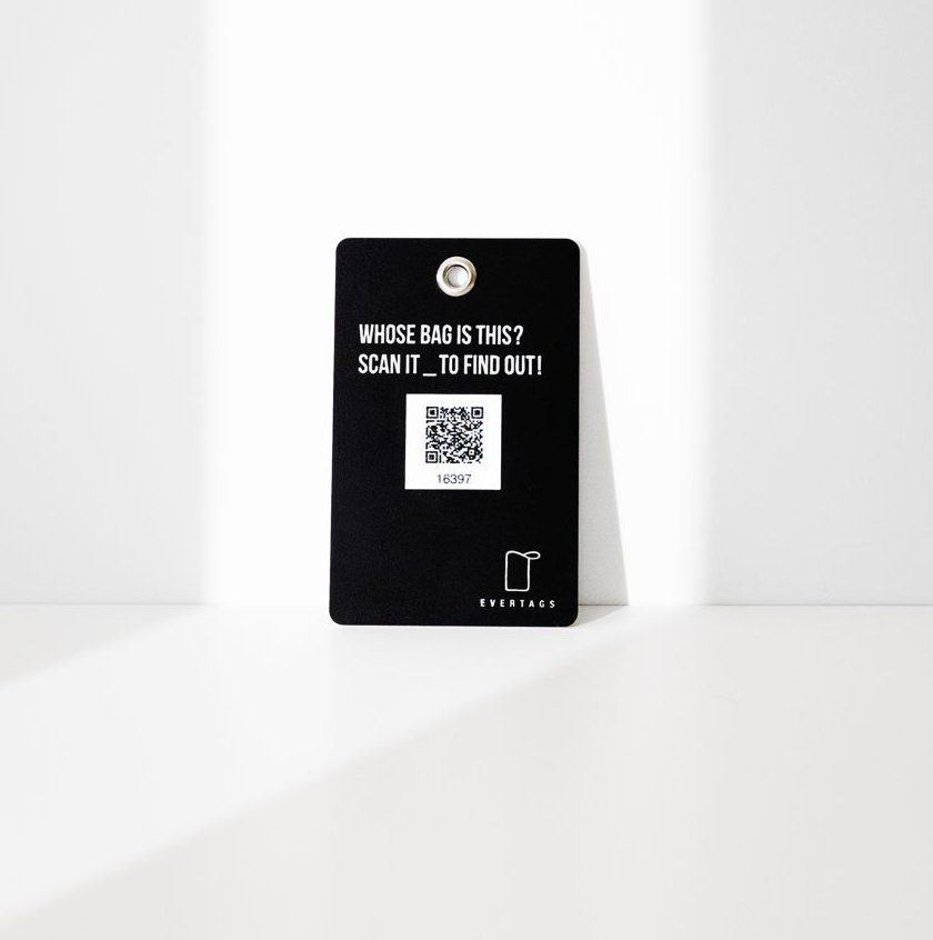 Rückseite des EVERTAG mit QR-Code statt Namen